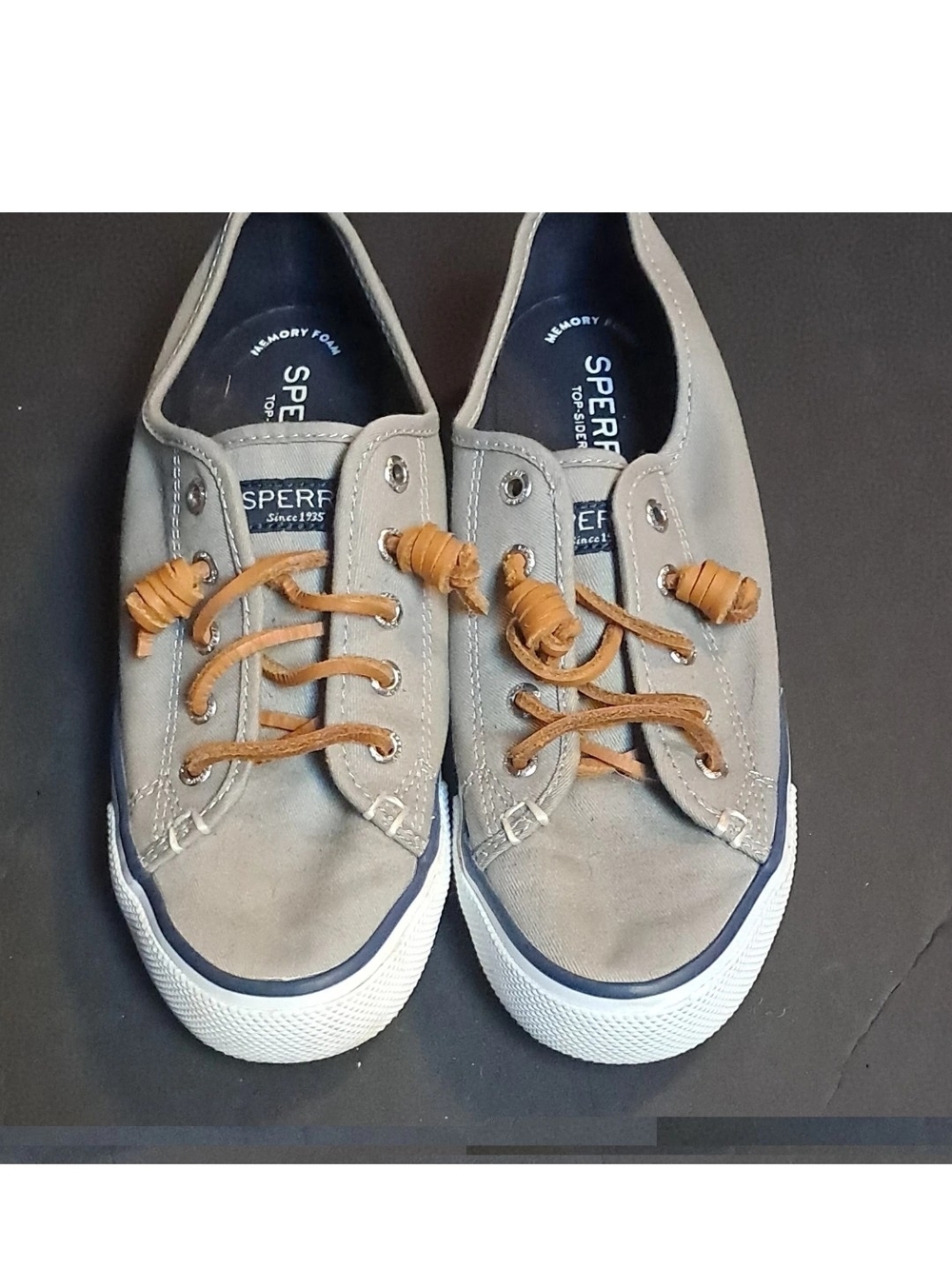 Womens SPERRY SIZE 6